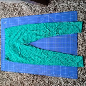 Disney Ariel Little Mermaid Scale Print Leggings L